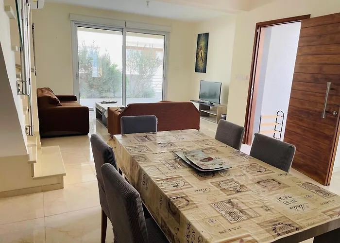 Rose Gardens Cozy * Pafos