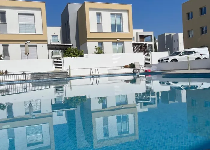 Rose Gardens Cozy Villa Pafos