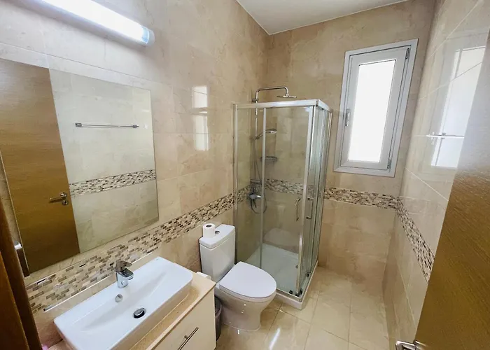 Rose Gardens Cozy Vila Paphos