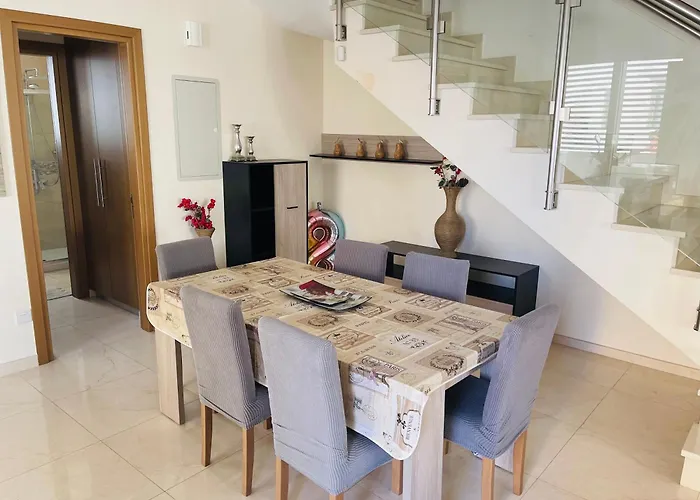 Vila Rose Gardens Cozy Paphos